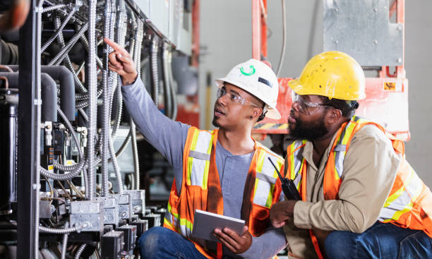 Best Commercial Electrician Services  in Parkville, MO