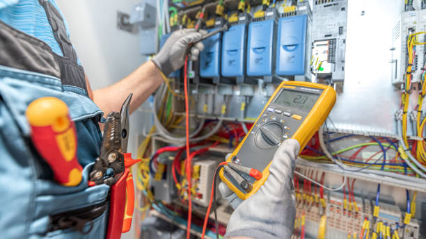Best Electrical Contractors for Businesses  in Parkville, MO